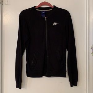 Nike Zip up ✔️